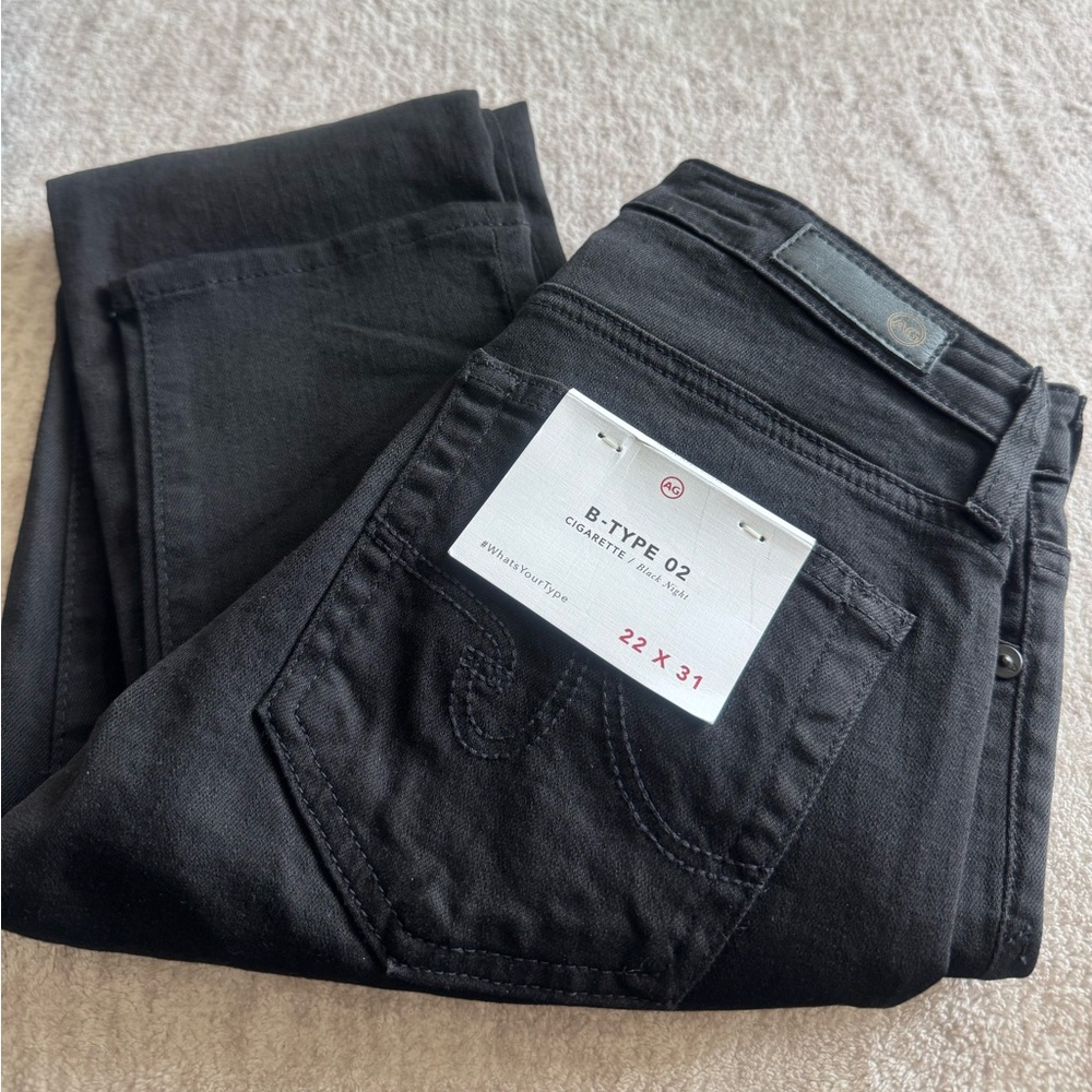 ✨ NWT AG Black B-Type 02 Cigarette Jeans ✨